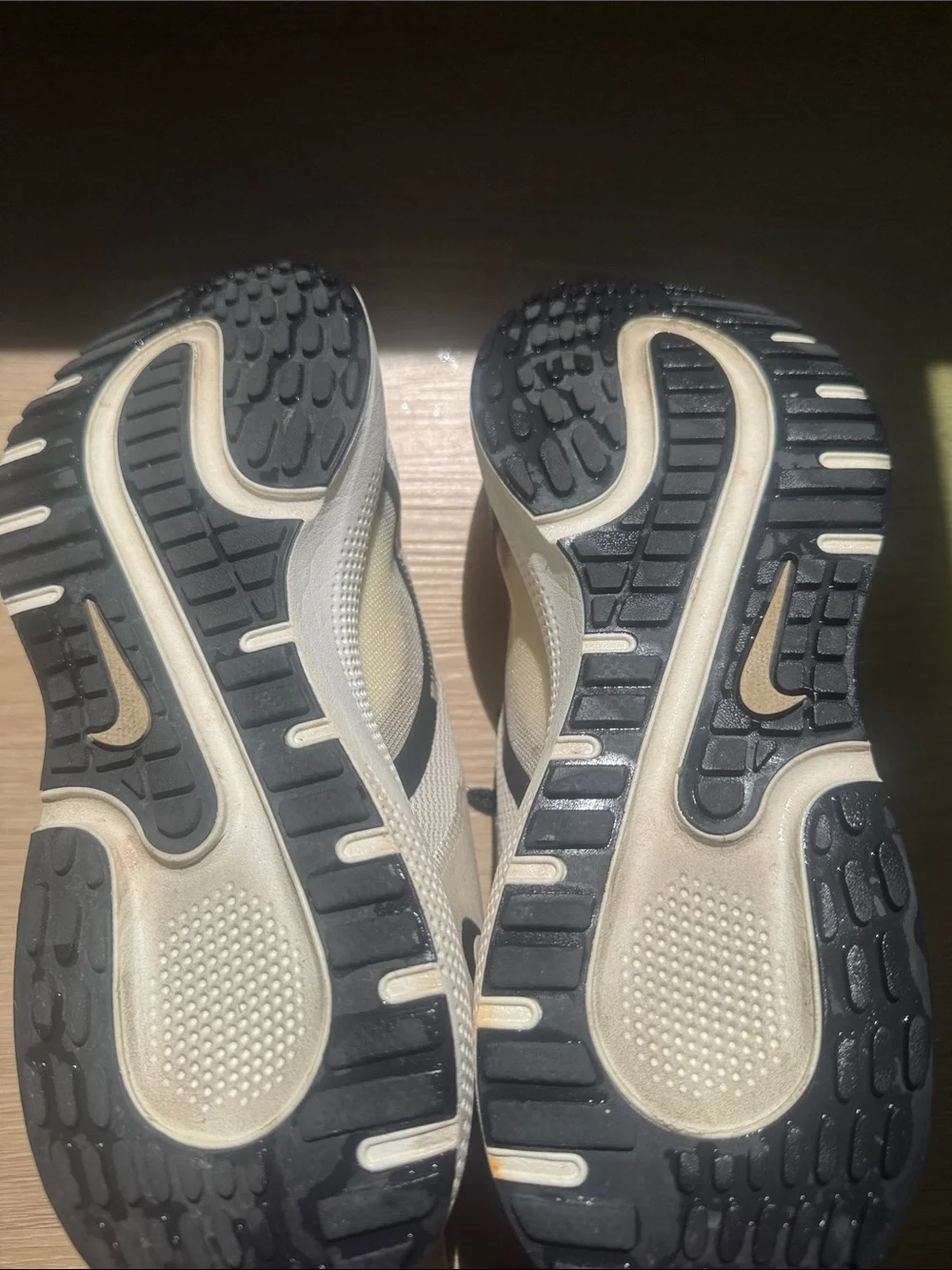 nike womens react escape run 2 size 12
